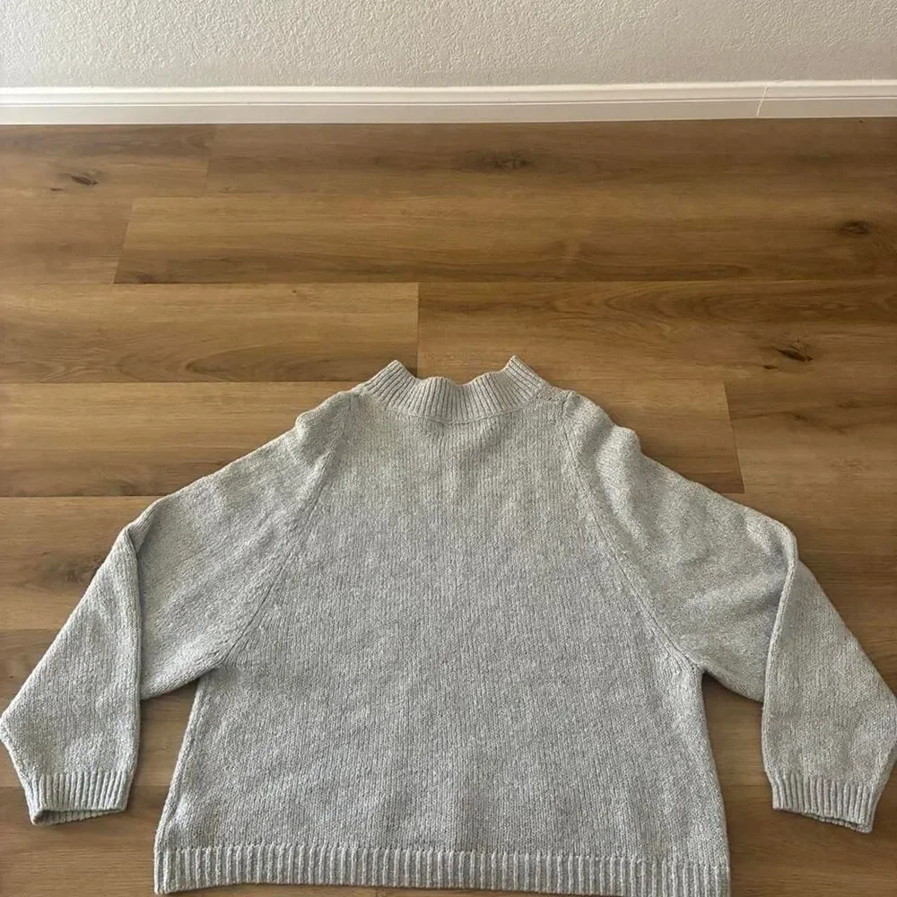 Old-navy Women's Grey and Silver Jumper